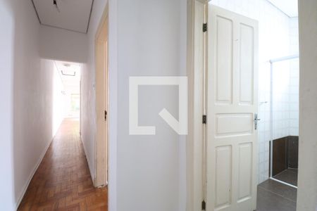 Casa à venda com 216m², 2 quartos e 2 vagasCorredor