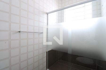 Casa à venda com 216m², 2 quartos e 2 vagasBanheiro