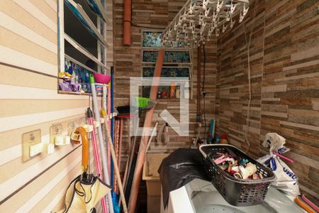 Casa à venda com 100m², 1 quarto e 1 vaga Casa à venda com 100m², 1 quarto e 1 vagaCasa 2