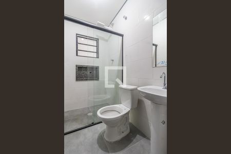 Banheiro de apartamento para alugar com 1 quarto, 60m² em Jardim Maria Helena, Barueri