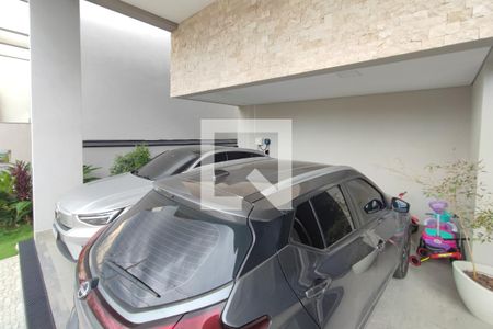 Casa de condomínio à venda com 290m², 3 quartos e 4 vagas Casa de condomínio à venda com 290m², 3 quartos e 4 vagasGaragem