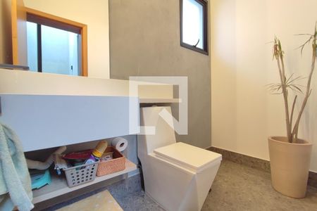 Casa de condomínio à venda com 290m², 3 quartos e 4 vagas Casa de condomínio à venda com 290m², 3 quartos e 4 vagasLavabo