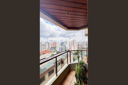 Apartamento à venda com 129m², 2 quartos e 2 vagas Apartamento à venda com 129m², 2 quartos e 2 vagasSuíte Varanda