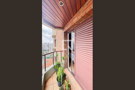 Apartamento à venda com 129m², 2 quartos e 2 vagas Apartamento à venda com 129m², 2 quartos e 2 vagasSuíte Varanda