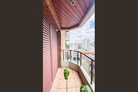 Apartamento à venda com 129m², 2 quartos e 2 vagas Apartamento à venda com 129m², 2 quartos e 2 vagasSuíte Varanda