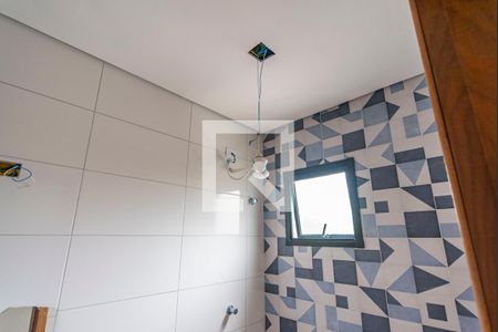 Casa de condomínio à venda com 103m², 2 quartos e 1 vagaBanheiro do Quarto 1