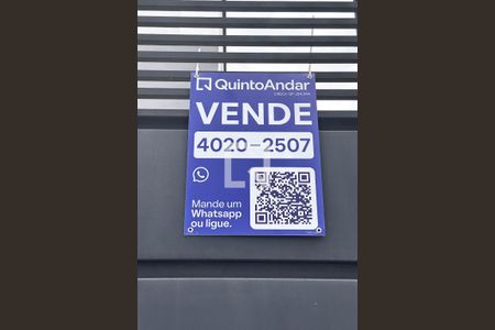 Casa de condomínio à venda com 89m², 2 quartos e 1 vaga Casa de condomínio à venda com 89m², 2 quartos e 1 vagaPlaca Banner Instalada na Fachada
