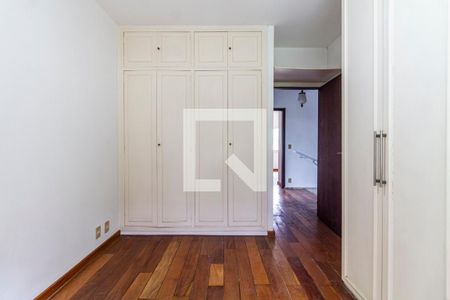 Casa à venda com 200m², 3 quartos e 4 vagas Casa à venda com 200m², 3 quartos e 4 vagasQuarto 2