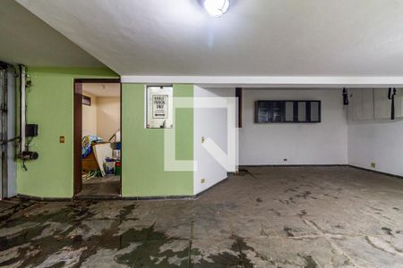 Casa à venda com 200m², 3 quartos e 4 vagas Casa à venda com 200m², 3 quartos e 4 vagasGaragem