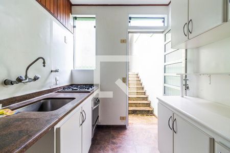 Casa à venda com 200m², 3 quartos e 4 vagas Casa à venda com 200m², 3 quartos e 4 vagasCozinha