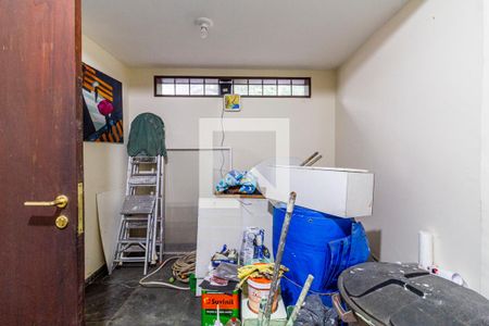 Casa à venda com 200m², 3 quartos e 4 vagas Casa à venda com 200m², 3 quartos e 4 vagasEscritório - Depósito