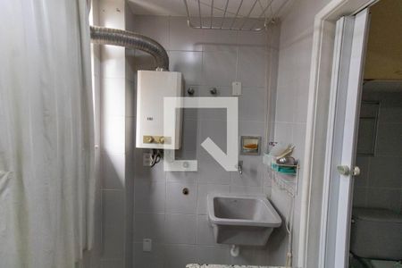 Apartamento à venda com 100m², 3 quartos e 1 vaga Apartamento à venda com 100m², 3 quartos e 1 vagaCozinha e Área de Serviço