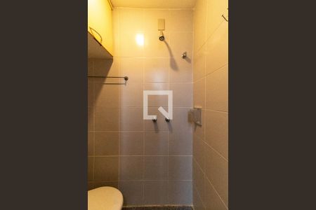 Apartamento à venda com 100m², 3 quartos e 1 vaga Apartamento à venda com 100m², 3 quartos e 1 vagaBanheiro de serviço