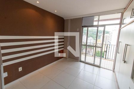 Apartamento à venda com 100m², 3 quartos e 1 vaga Apartamento à venda com 100m², 3 quartos e 1 vagaSuíte