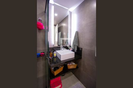 Apartamento à venda com 65m², 2 quartos e 1 vaga Apartamento à venda com 65m², 2 quartos e 1 vagaBanheiro