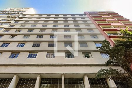 Studio à venda com 32m², 1 quarto e 1 vaga Studio à venda com 32m², 1 quarto e 1 vagaFachada