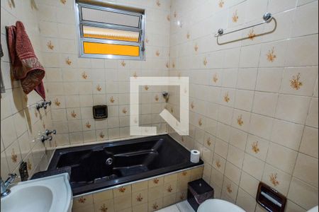 Casa à venda com 165m², 3 quartos e 2 vagasBanheiro Social