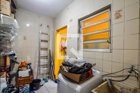 Casa à venda com 165m², 3 quartos e 2 vagasÁrea de Serviço