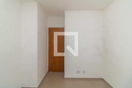 Quarto 1 de apartamento para alugar com 2 quartos, 34m² em Vila Nova Savoia, São Paulo