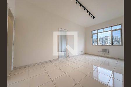 Sala de apartamento para alugar com 3 quartos, 75m² em Flamengo, Rio de Janeiro