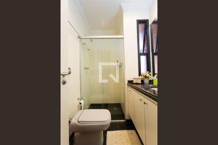 Apartamento à venda com 246m², 3 quartos e 4 vagas Apartamento à venda com 246m², 3 quartos e 4 vagasBanheiro da Suíte 1