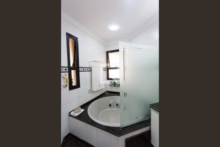 Apartamento à venda com 246m², 3 quartos e 4 vagas Apartamento à venda com 246m², 3 quartos e 4 vagasBanheiro da Suíte 3