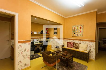 Apartamento à venda com 246m², 3 quartos e 4 vagas Apartamento à venda com 246m², 3 quartos e 4 vagasescritório