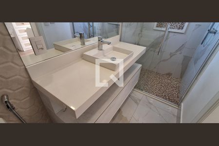 Casa à venda com 318m², 4 quartos e 4 vagas Casa à venda com 318m², 4 quartos e 4 vagasBanheiro Suíte 3