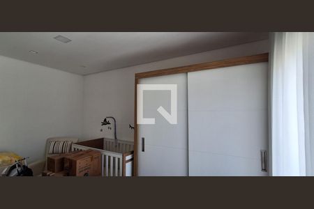 Casa à venda com 318m², 4 quartos e 4 vagas Casa à venda com 318m², 4 quartos e 4 vagasSuíte 3