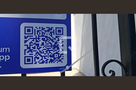 Casa à venda com 318m², 4 quartos e 4 vagas Casa à venda com 318m², 4 quartos e 4 vagasPlaquinha