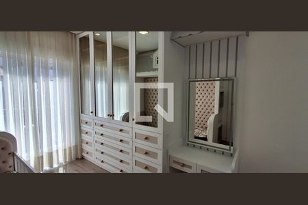 Casa à venda com 318m², 4 quartos e 4 vagas Casa à venda com 318m², 4 quartos e 4 vagasSuíte 2