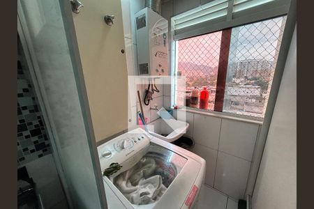 Apartamento à venda com 63m², 3 quartos e 1 vagaÁrea de Serviço