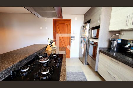 Apartamento à venda com 137m², 3 quartos e 1 vaga Apartamento à venda com 137m², 3 quartos e 1 vagaCozinha e Área de Serviço