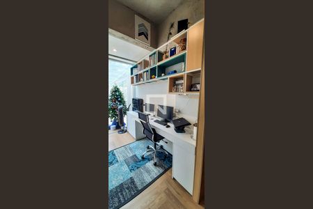 Apartamento à venda com 120m², 2 quartos e 1 vagaEscritório