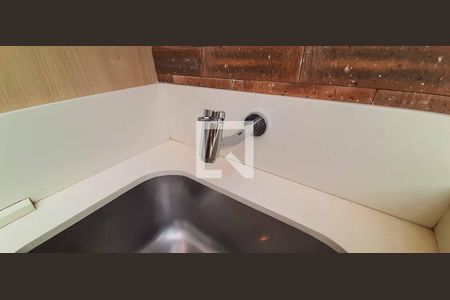 Apartamento à venda com 120m², 2 quartos e 1 vagaÁrea de Serviço