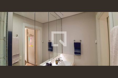 Apartamento à venda com 120m², 2 quartos e 1 vagaBanheiro da Suíte