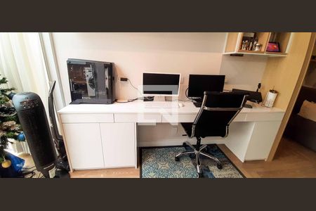 Apartamento à venda com 120m², 2 quartos e 1 vagaEscritório