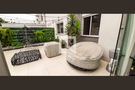 Apartamento à venda com 120m², 2 quartos e 1 vagaÁrea comum