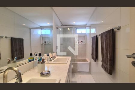 Apartamento à venda com 126m², 3 quartos e 2 vagas