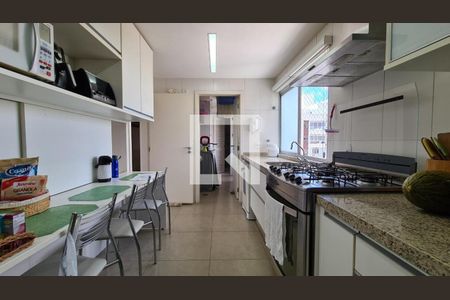 Apartamento à venda com 126m², 3 quartos e 2 vagas