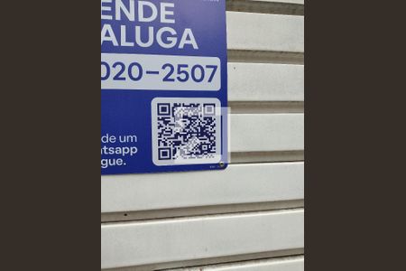 Casa à venda com 270m², 3 quartos e 4 vagasplaquinha qr
