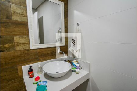 Casa à venda com 270m², 3 quartos e 4 vagasBanheiro de serviço