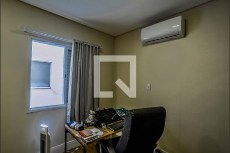 Casa à venda com 270m², 3 quartos e 4 vagasSuíte 2