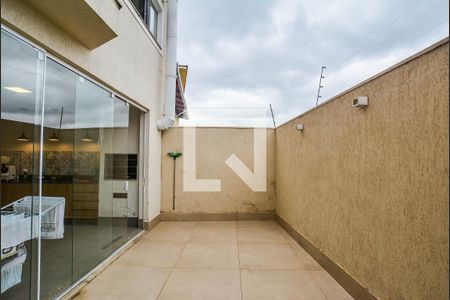 Casa à venda com 270m², 3 quartos e 4 vagasQuintal