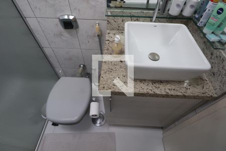 Casa à venda com 230m², 3 quartos e 15 vagasBanheiro 1