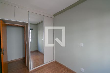 Quarto de apartamento à venda com 2 quartos, 55m² em Castelo, Belo Horizonte