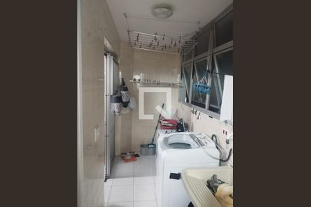 Apartamento à venda com 100m², 3 quartos e 2 vagas Apartamento à venda com 100m², 3 quartos e 2 vagasÁrea de Serviço