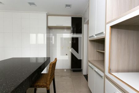 Apartamento para alugar com 170m², 4 quartos e 3 vagas Apartamento para alugar com 170m², 4 quartos e 3 vagasCozinha
