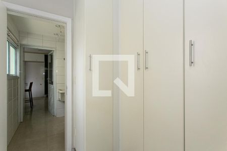 Apartamento para alugar com 170m², 4 quartos e 3 vagas Apartamento para alugar com 170m², 4 quartos e 3 vagasÁrea de Serviço