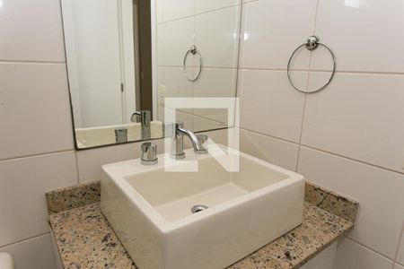 Apartamento para alugar com 170m², 4 quartos e 3 vagas Apartamento para alugar com 170m², 4 quartos e 3 vagasBanheiro dos Quartos 1 e 2